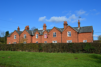 78 to 81 Water End February 2016