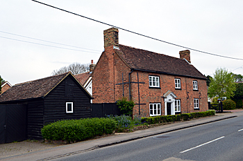 58 Dunstable Road April 2017