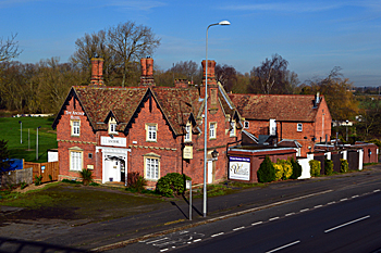 The Anchor Hotel three-quarter view February 2016