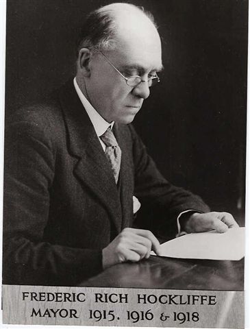 1915 -16 -18 Frederick Rich Hockliffe
