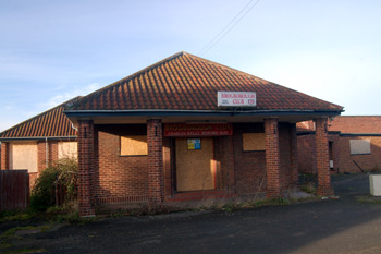 Entrance to the former Brogborough Club December 2008