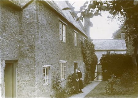 Georgina & Agnes, Rowan Cottage