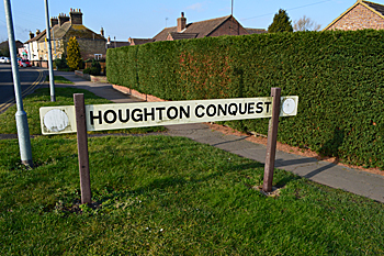Houghton Conquest sign