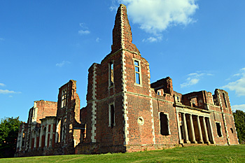 Houghton House north front and west side August 2016