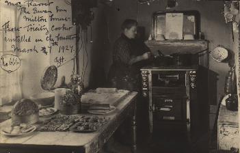 Mrs. Farrer became the first woman in Britain to cook on an electric cooker [Z224/25/2]