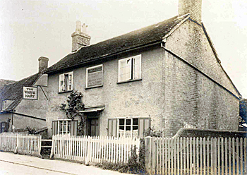The White Hart in 1925 [WL800-5]