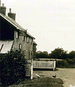 The Fox and Hounds about 1910 [Z1306/20/2/2]