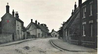 1 - Bridgend postmarked 1920 photo cropped (2) red