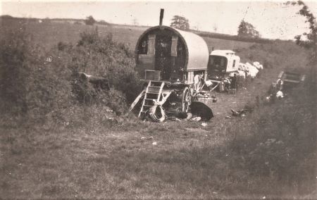 Romany caravans in Pipers Way