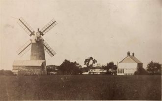 Cranfield Windmill Z251-29