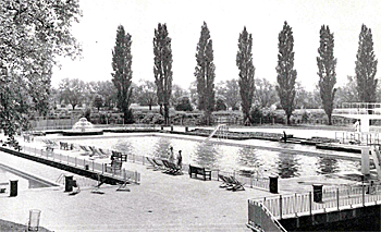 The children's pool in 1960 [BorBJ2/31]