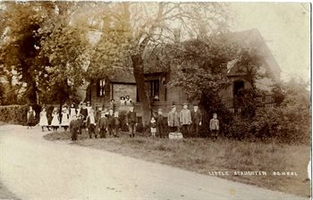 Little Staughton School about 1910 [X396/227]