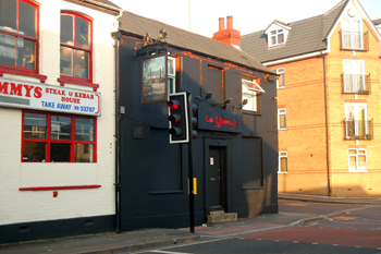 The former Farley Arms on the corner of Farley Hill and Windsor Street, 2010