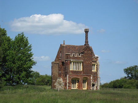 Tudor Manor House Fragment 2015 M.Roberts resize
